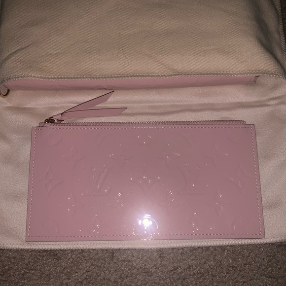 Louis Vuitton Felicie zippy pouch Very gently used- great condition! - Picture 2 of 9